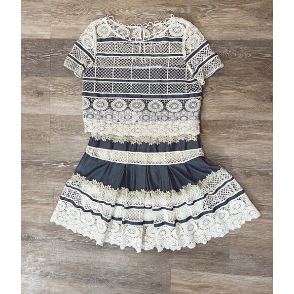 Elie Tahari Sz S 4 Cropped Crochet Lace Chambray Ivory Blue Skirt Top 2pc Set - Picture 14 of 16